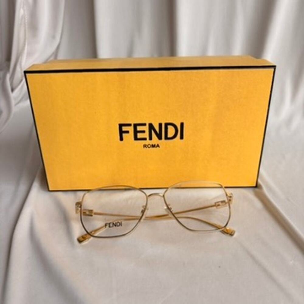 Fendi FE50084U Oversized Square Cat-Eye Optical Frames - Gold-Tone, Brand New - Picture 5 of 11